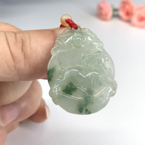 Jade pendant (sheep)