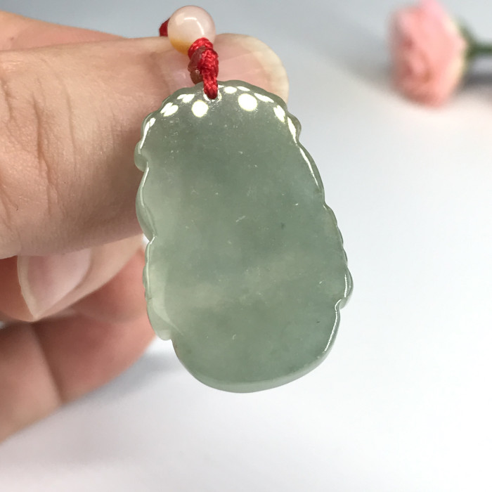 Jade pendant (sheep)