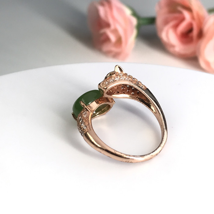 Hotan jade ring (two free rings)