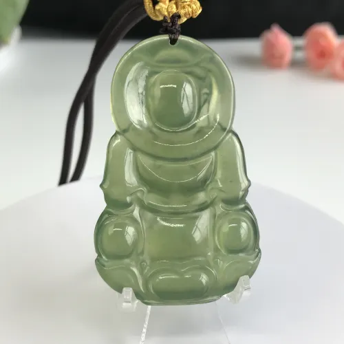 Jade Avalokitesvara Pendant