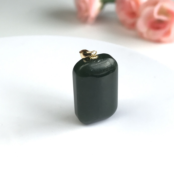 Hetian jade antique carved safety buckle