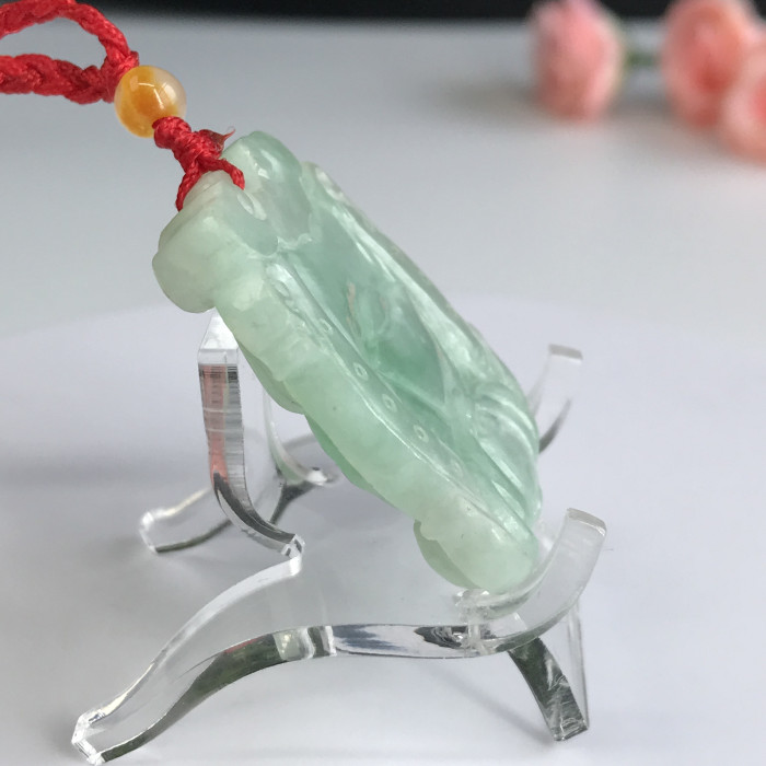 Jade pendant (horse)