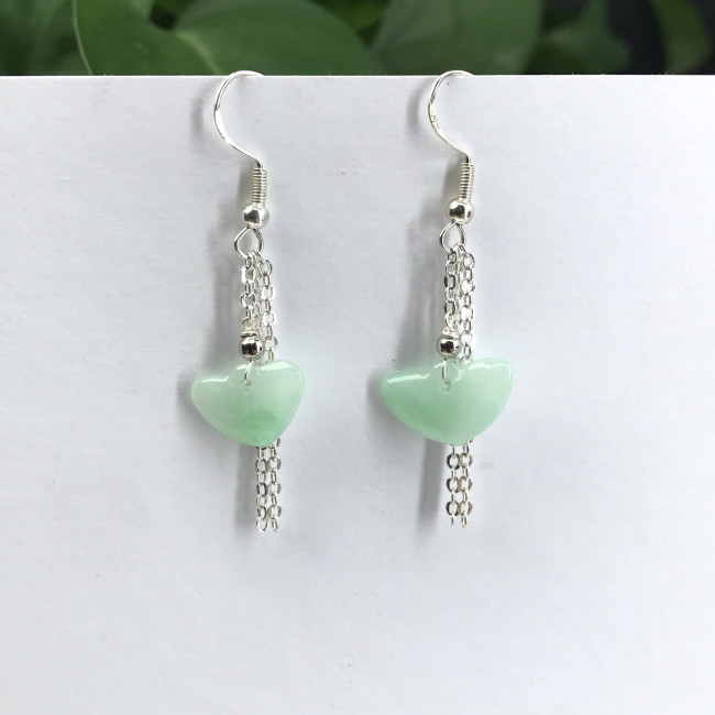 Emerald earhook