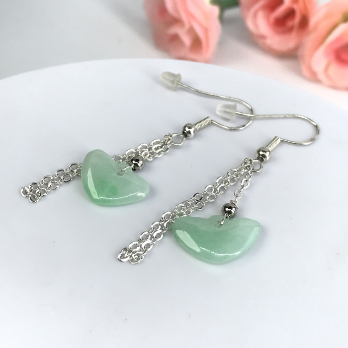 Emerald earhook