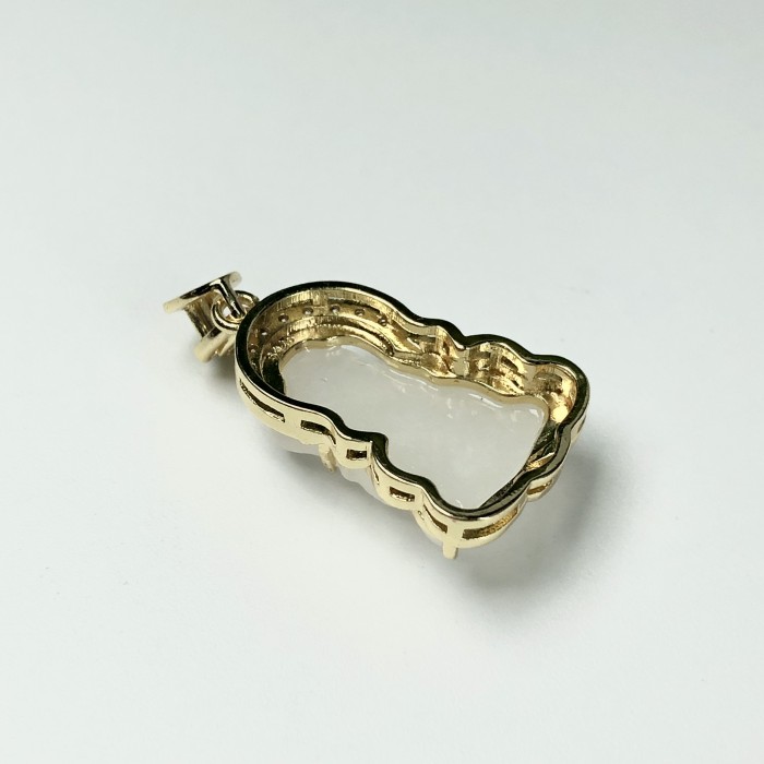 Hetian jade pendant
