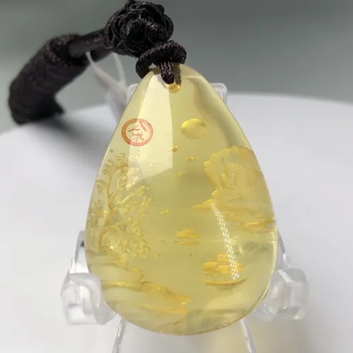 amber pendant