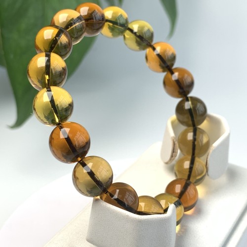 Amber bead string