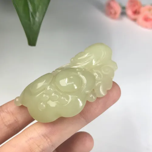 Hetian jade pendant