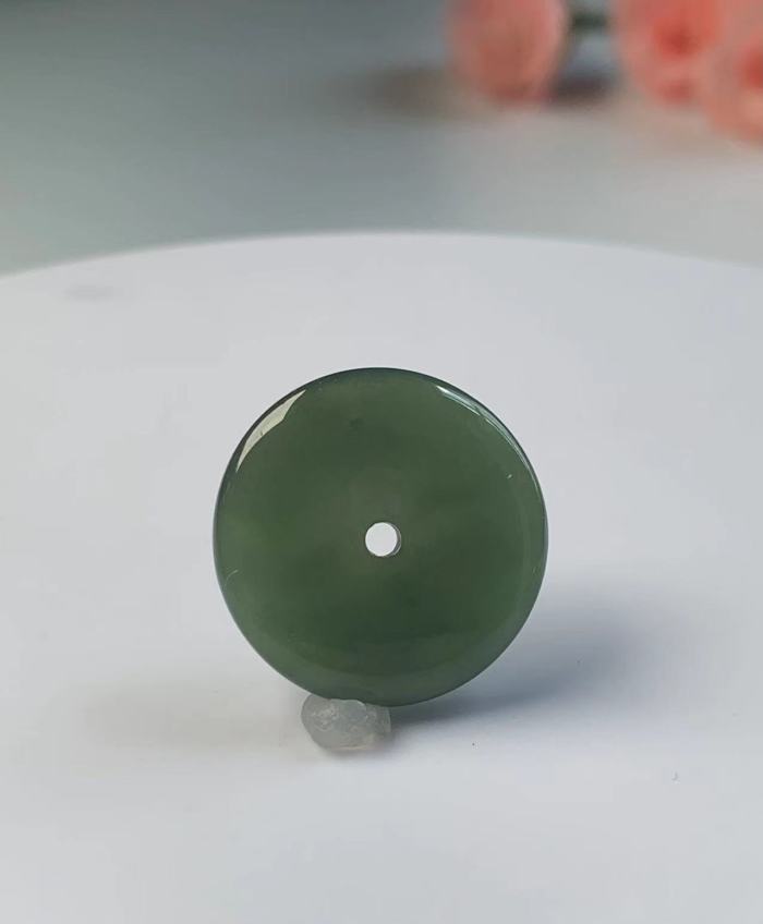 Hotan jade safety buckle