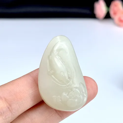 Hetian jade pendant