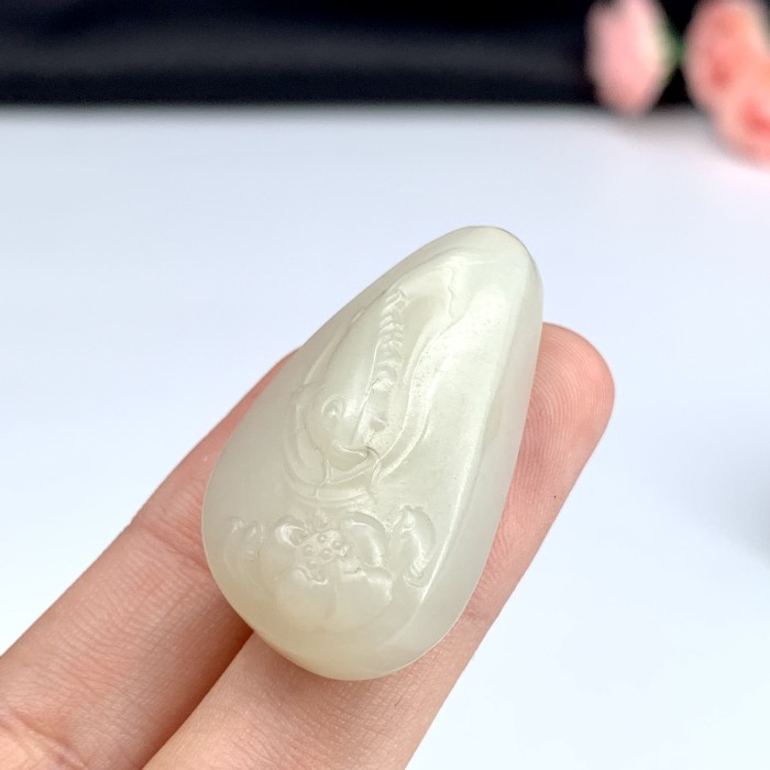 Hetian jade pendant
