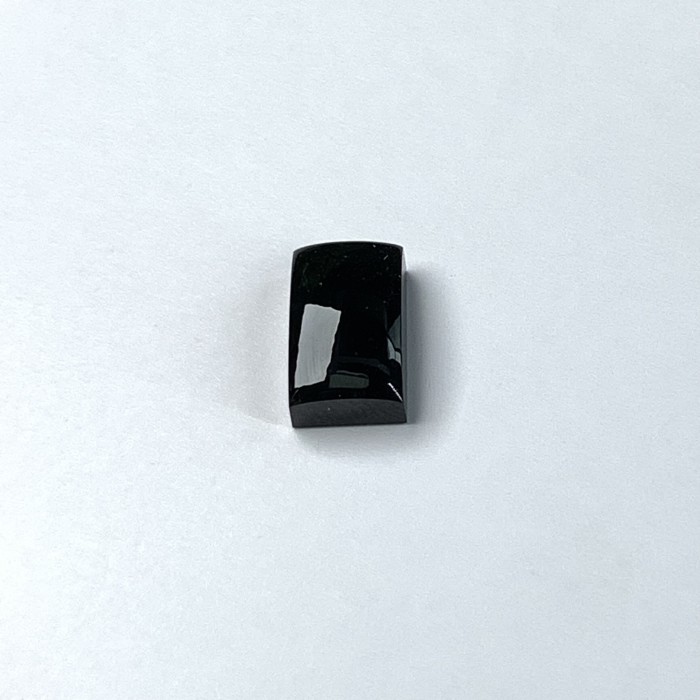 Emerald bare stone ring face