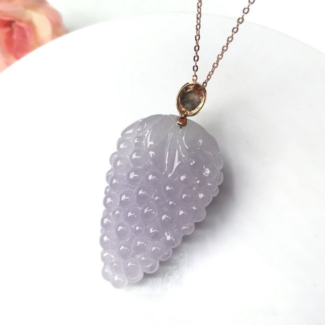 Emerald grape Pendant