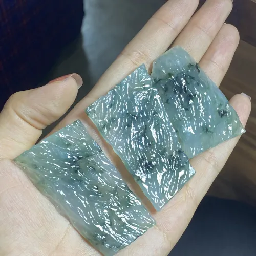 Emerald glue block