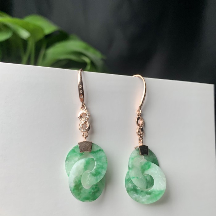 Emerald ear hook