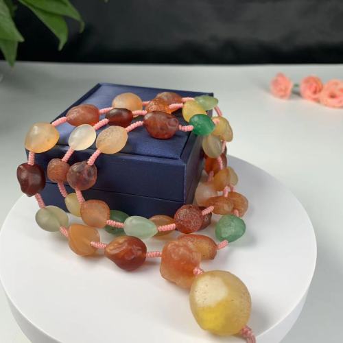 Agate shaped bead string