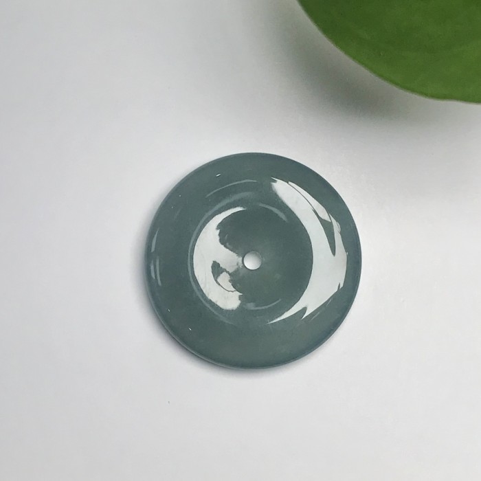 Emerald safety buckle