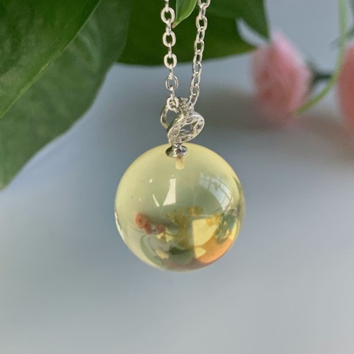 Amber Pendant