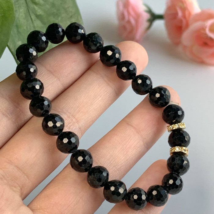 Jade bead string