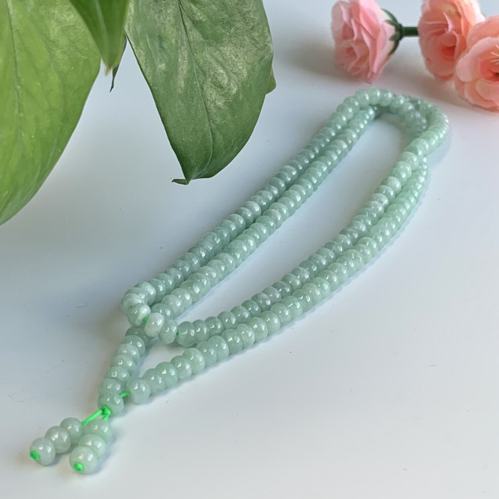 Jade bead chain