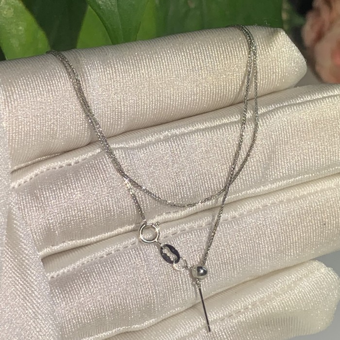 Gold necklace