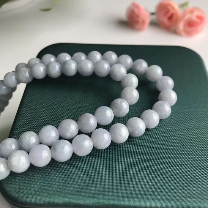 Jade bead string