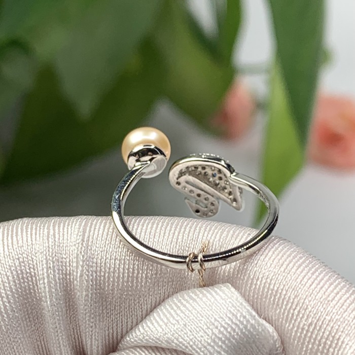 Pearl Ring