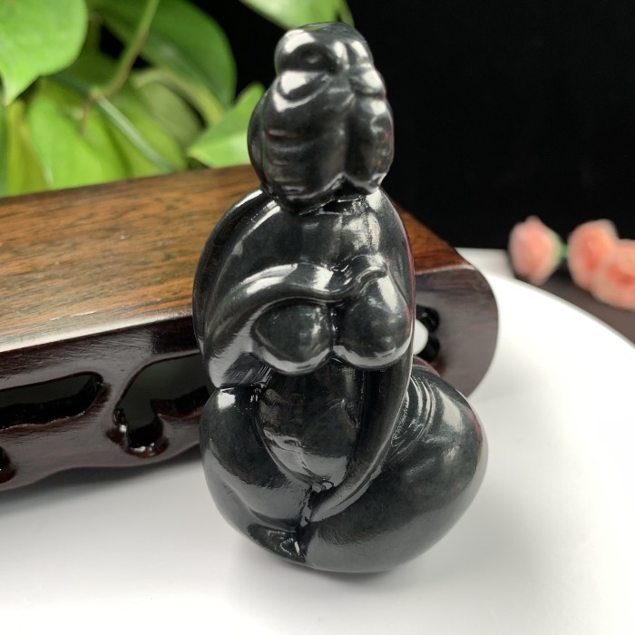Nephrite