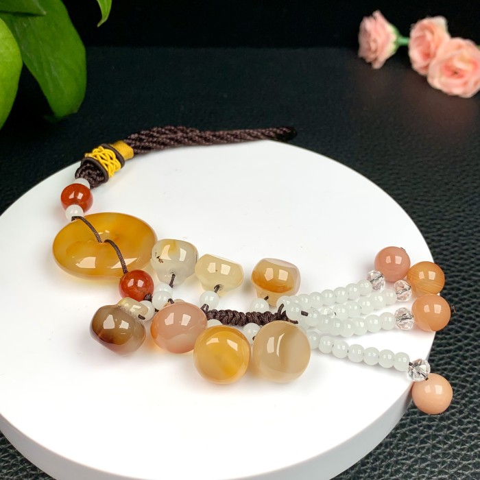 Agate car hitch