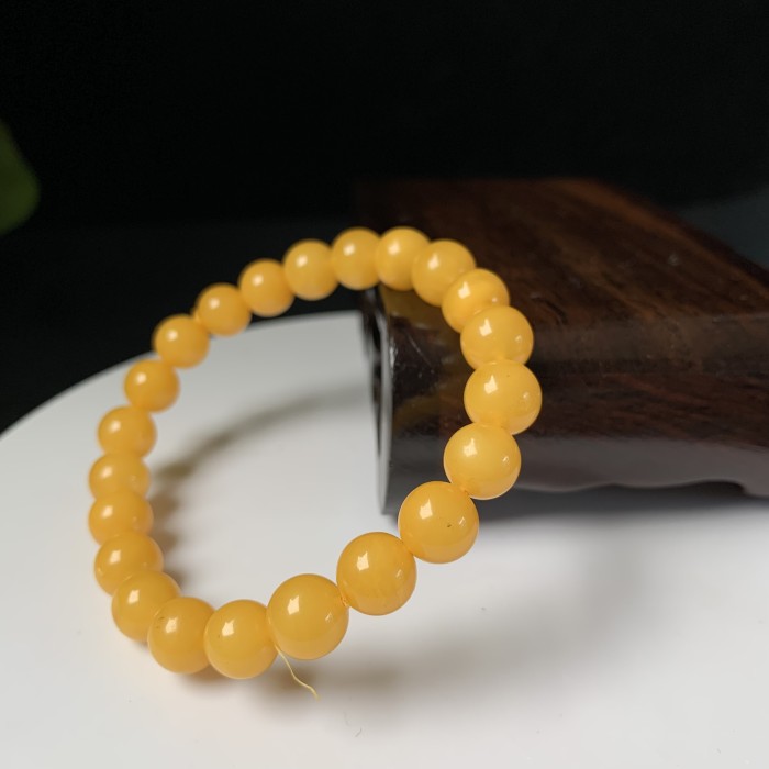 Amber string