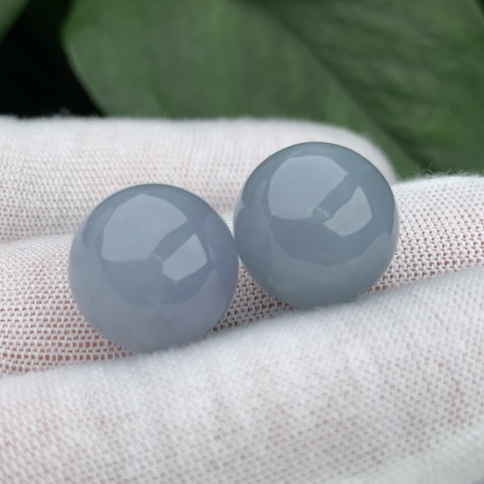 Jade beads