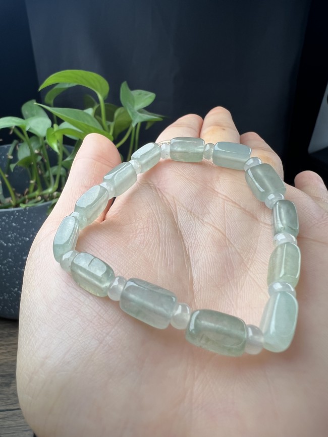  Jade 