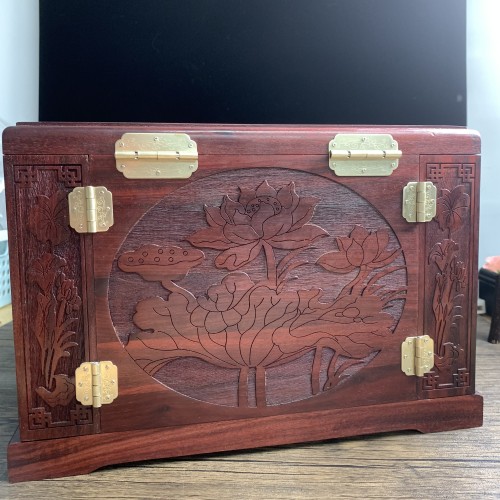 Sandalwood jewelry box