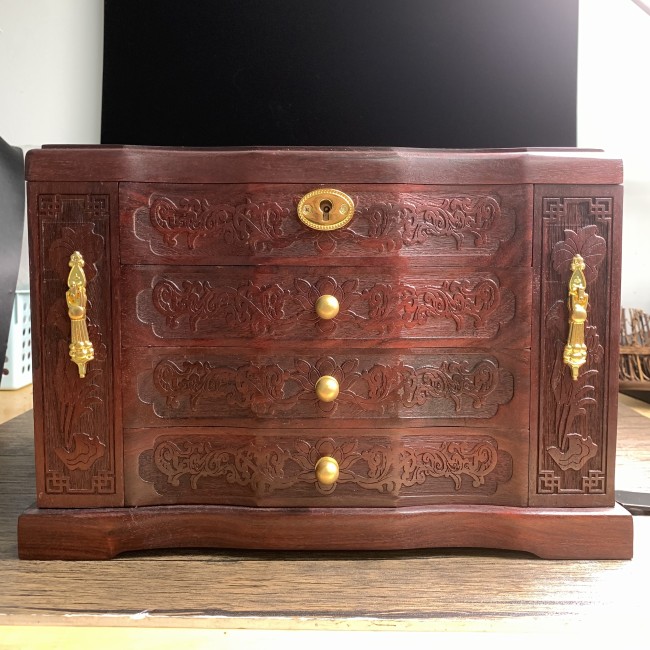 Sandalwood jewelry box