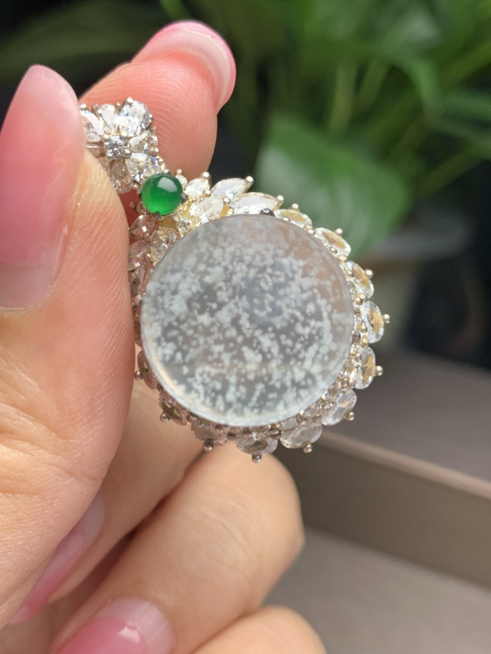  Jade 