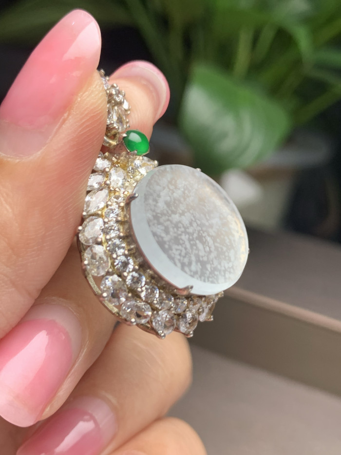 Jade 
