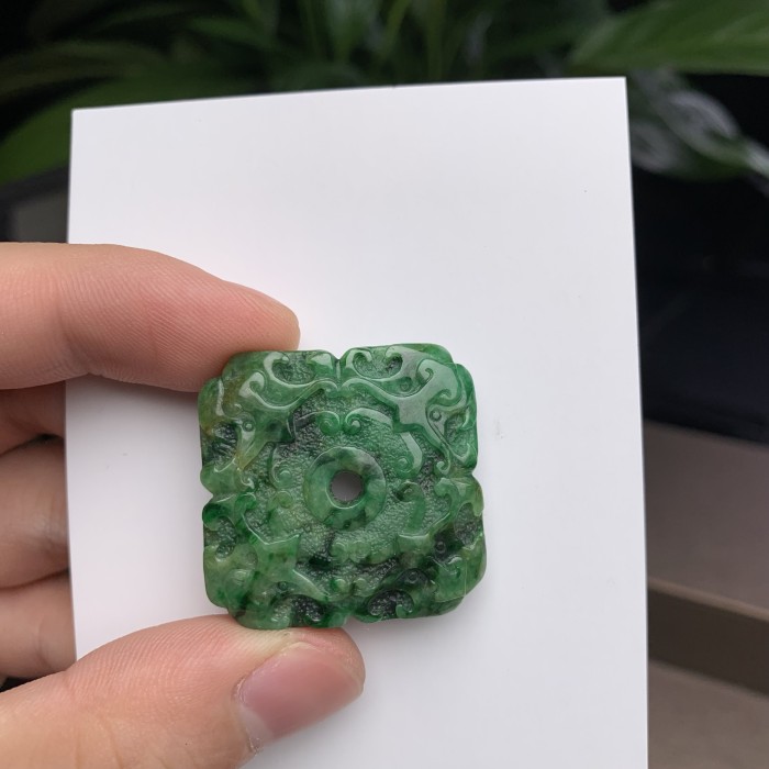  Jade 