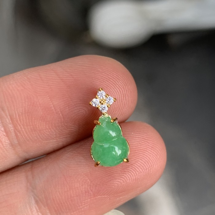 Jade pendant