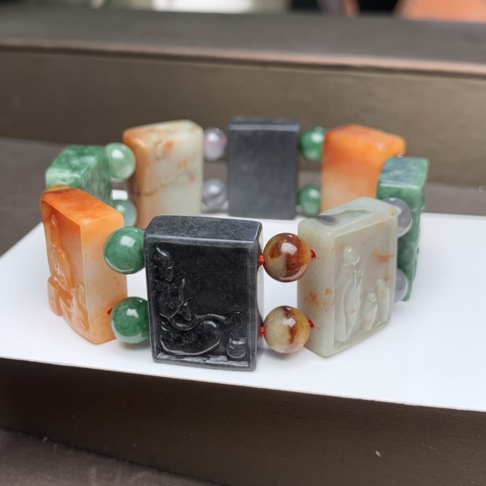  Jade 