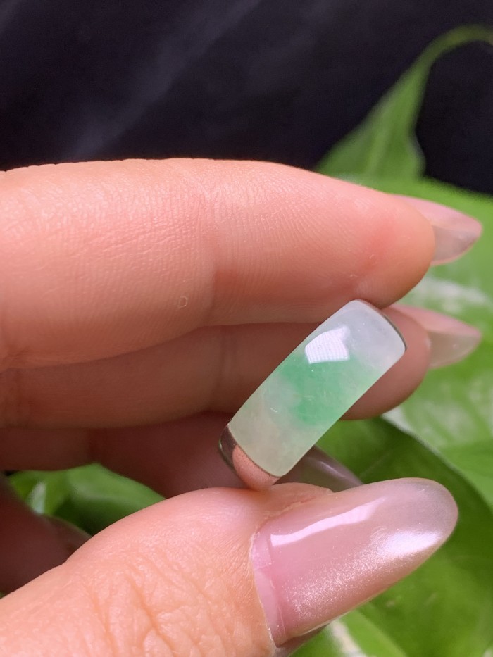  Jade 