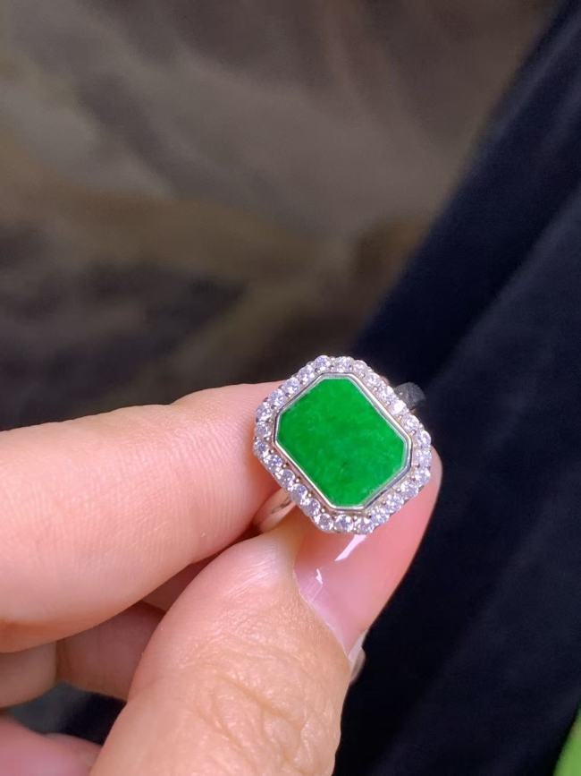 Jade 