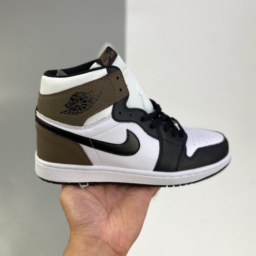 Nike adult Air Jordan 1  Brown