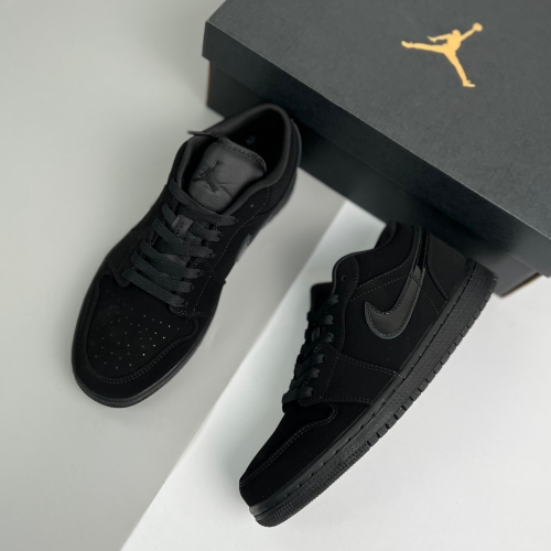 Nike adult Air Jordan 1 Low Triple Black