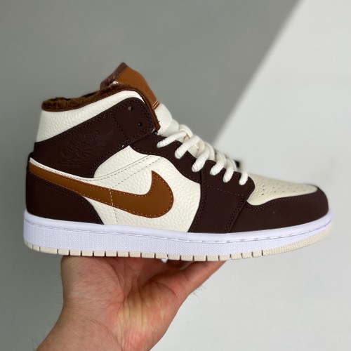 adult 1 Mid SE Brown Basalt Oatmeal white