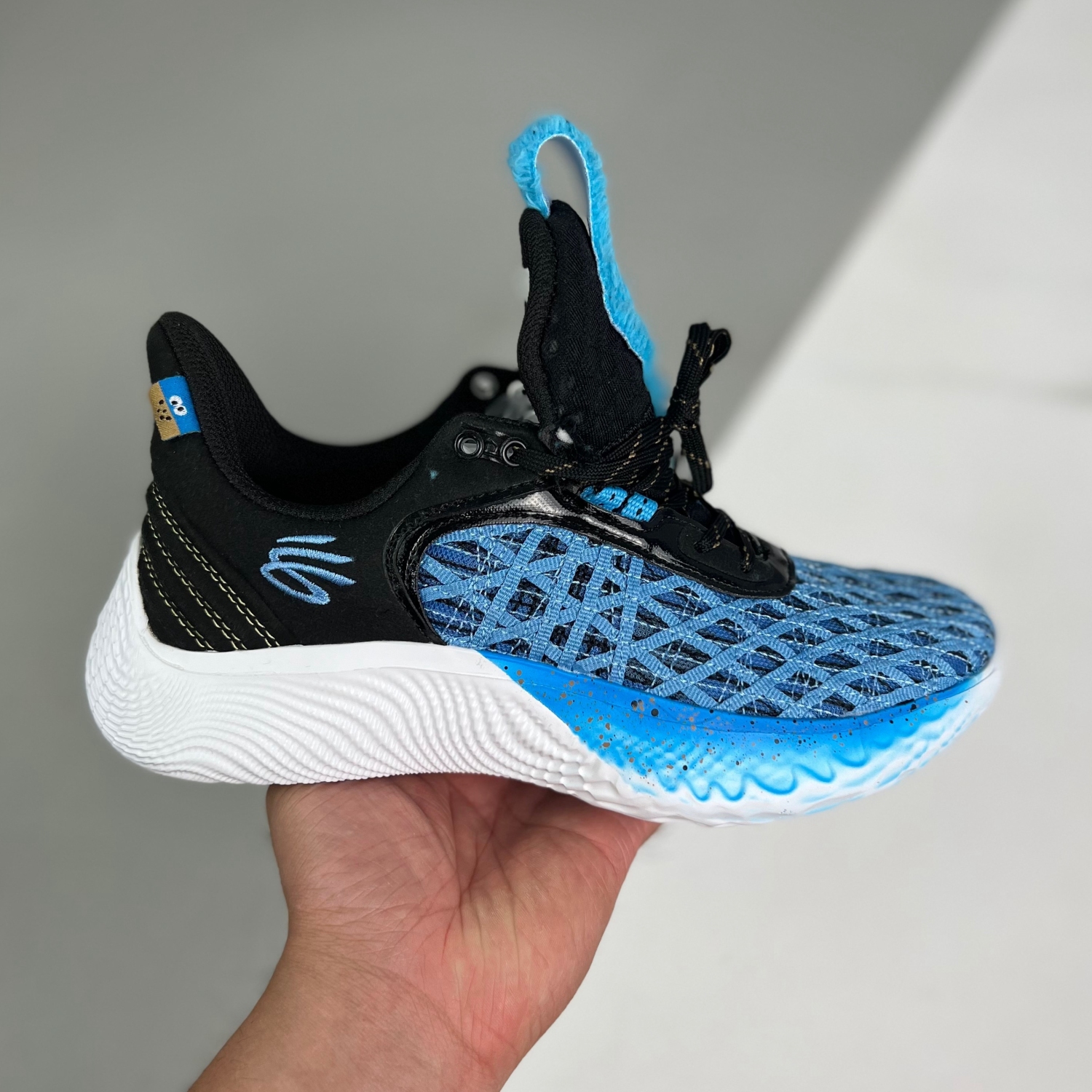 Under Armour Curry Flow 9 x Sesame Street adult Basketball Shoes blue black