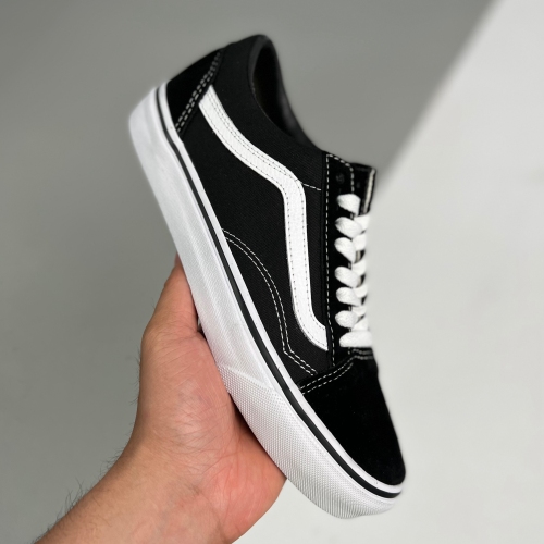 Vans adult Old Skool Low-Top Classic Canvas Skateboard Shoes black white