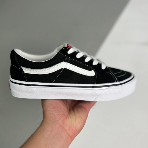 adult Sk8-Low Reissue Casual Skateboard Shoes black