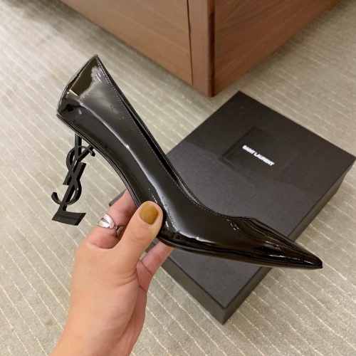 women's Patent leather High heels black