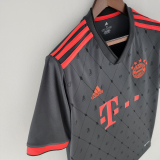 adult Fußball-Club Bayern München third away 2022-2023 Mens Soccer Jersey Casual Short Sleeve T-Shirt dark grey red