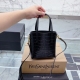 Yves Saint Laurent Original Cowhide Shopping Bag Crocodile-Embossed Shiny Leather